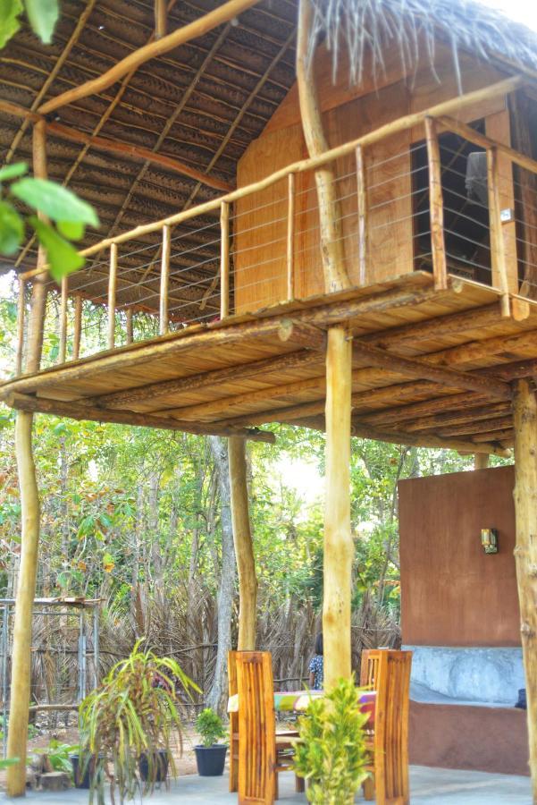 Appartamento Pidurangala View Treehouse Sigiriya Esterno foto